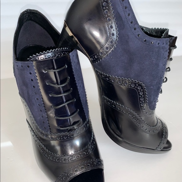 Burberry English Brunswick 110 Peep Toe Ankle Boot - Picture 9 of 16